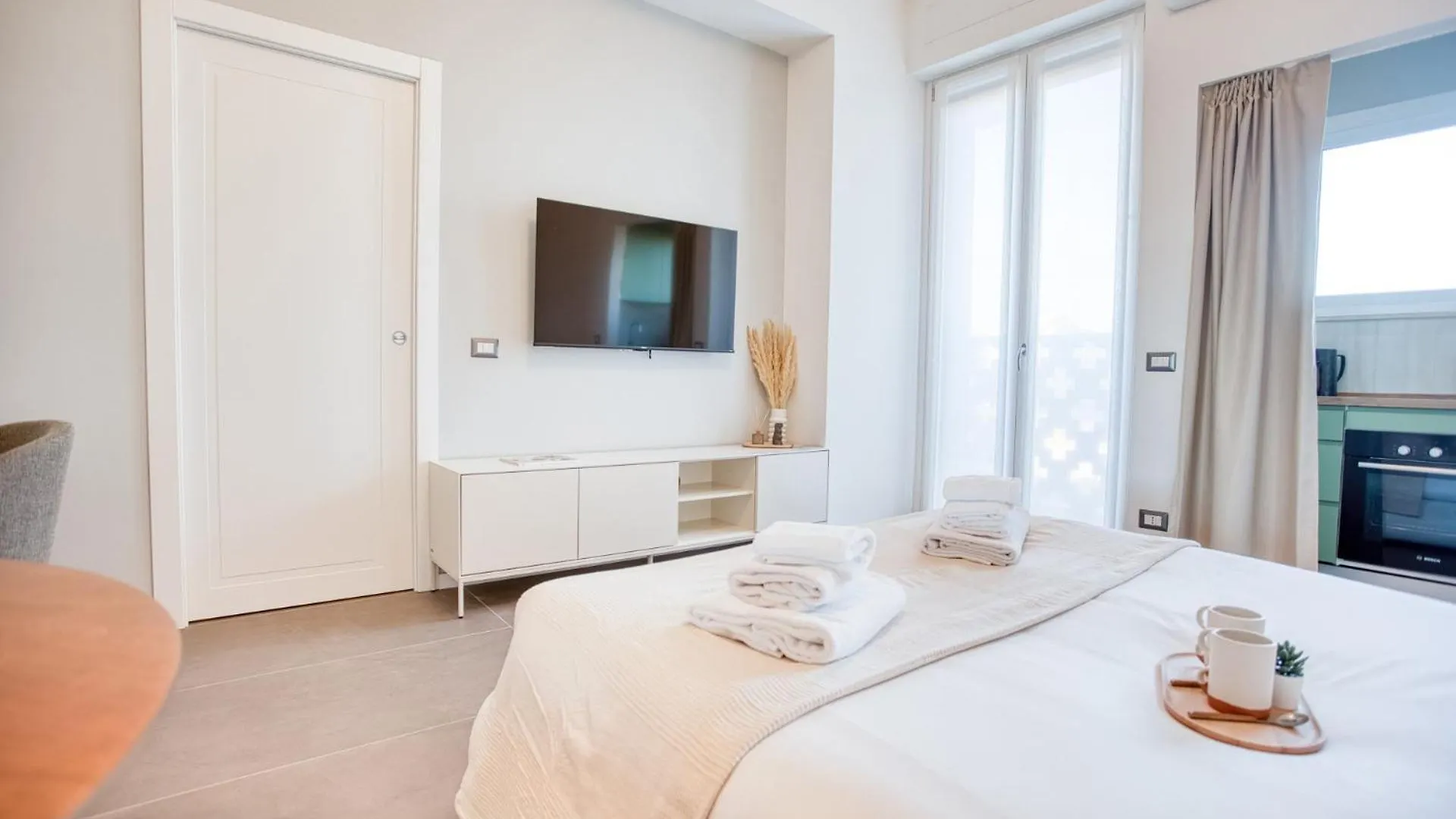 דירות מילאנו Easylife - Mono Con Balcone In Sant'Agostino 0*,  איטליה
