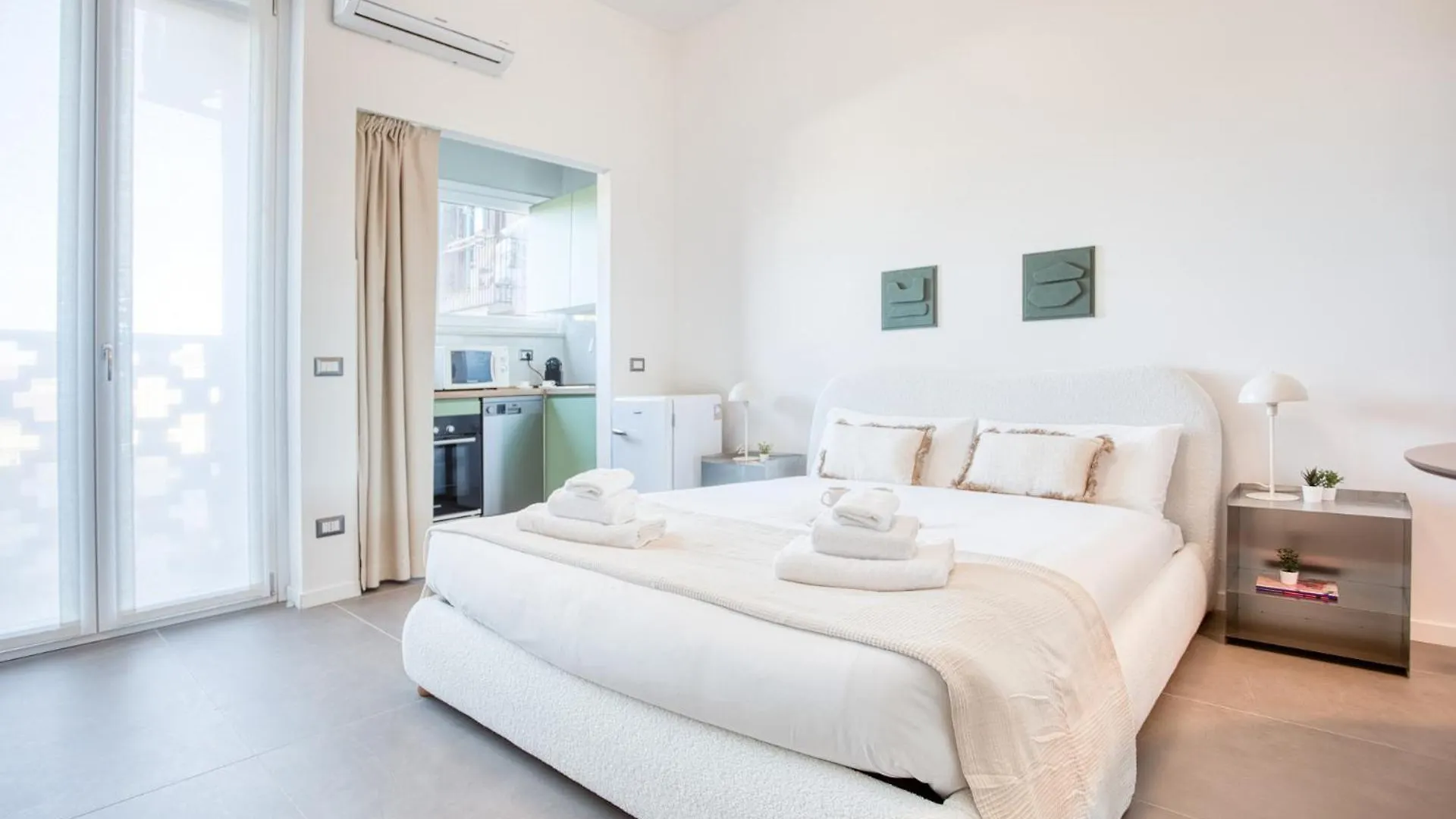 ミラノEasylife - Mono Con Balcone In Sant'Agostinoアパートメント ミラノ